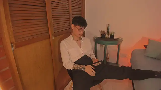 estmonnn online show from 11-29-25, 12:11