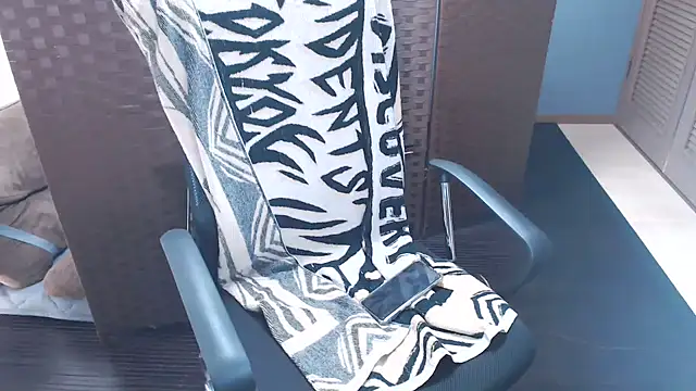 YUNONNON online show from 11-01-25, 12:28