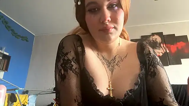 Snapshot of Lerabraunti chatting on 10-29-25, 08:46 Lerabraunti online show from 10-29-25, 08:46