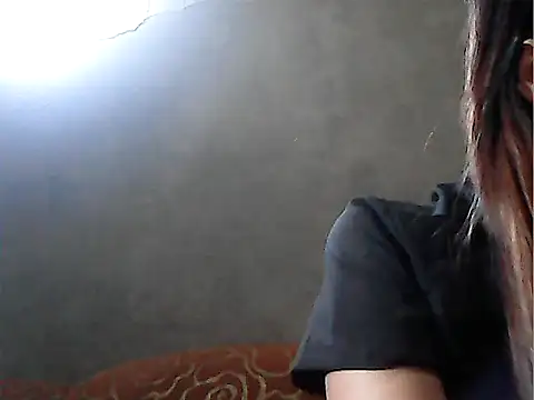 Snapshot of hottiebabe23 chatting on 10-30-25, 08:34 hottiebabe23 online show from 10-30-25, 08:34