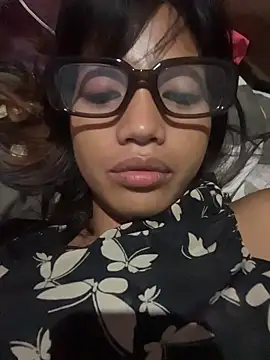 hottiebabe23 online show from 12-20-25, 07:28