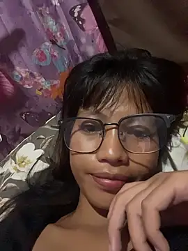 hottiebabe23 online show from 11-22-25, 09:02