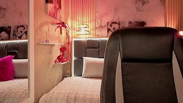 Im-Lola online show from 03-12-26, 11:09