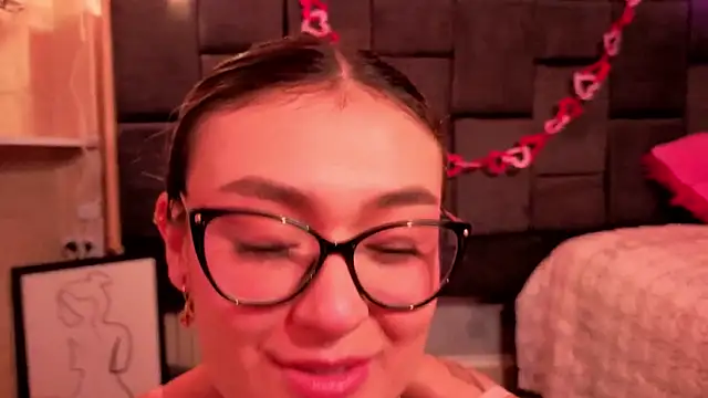 Im-Lola online show from 02-14-26, 08:53