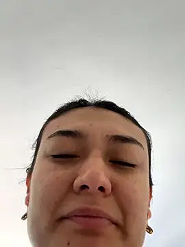 Im-Lola online show from 01-18-26, 06:22