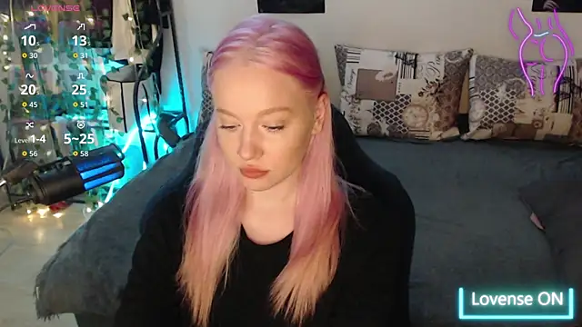 Snapshot of lisa_alen chatting on 11-02-25, 01:32 lisa alen online show from 11-02-25, 01:32