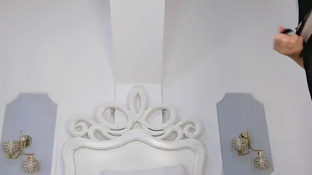 roxana scott1 online show from 02-25-26, 03:40