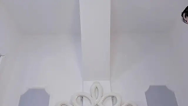 roxana scott1 online show from 04-11-26, 03:47