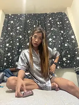 Snapshot of kittyhugecock chatting on 10-30-25, 02:14 kittyhugecock online show from 10-30-25, 02:14