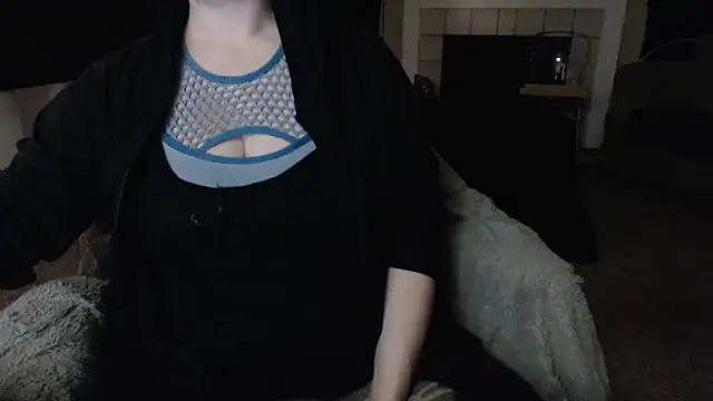 Skyl31 online show from 11-17-25, 04:38