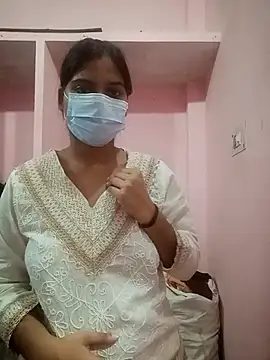 Snapshot of Rani_299 chatting on 10-29-25, 07:40 Rani 299 online show from 10-29-25, 07:40