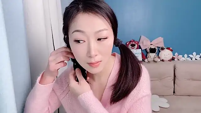 Snapshot of ella55-- chatting on 02-27-26, 01:06 ella55-- online show from 02-27-26, 01:06