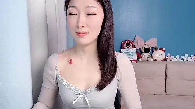 Snapshot of ella55-- chatting on 02-24-26, 10:05 ella55-- online show from 02-24-26, 10:05