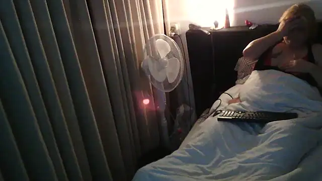 Sylviastar46 online show from 12-21-25, 06:53