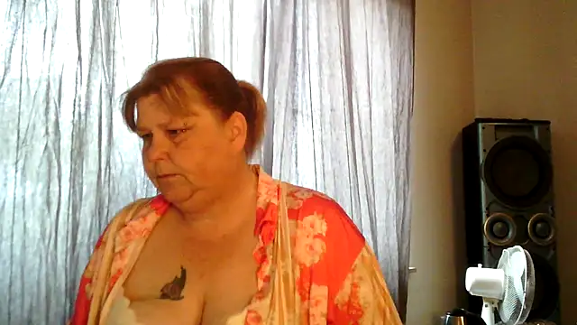Sylviastar46 online show from 06-14-26, 08:04