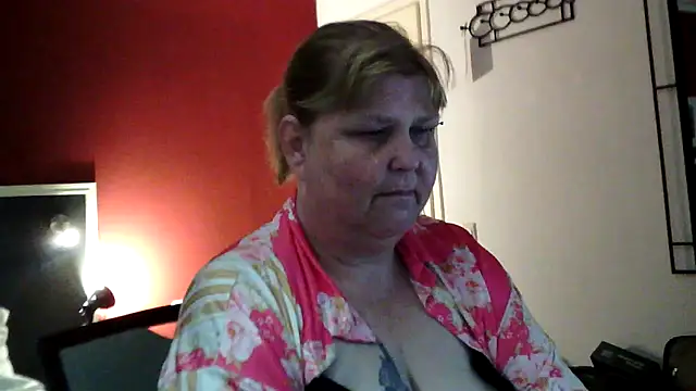 Sylviastar46 online show from 05-19-26, 08:16