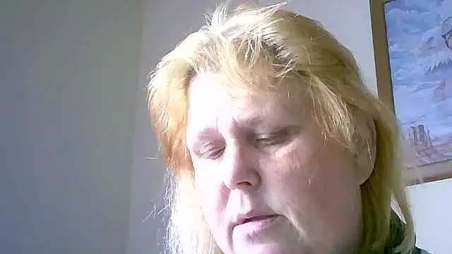 Sylviastar46 online show from 11-18-25, 09:56