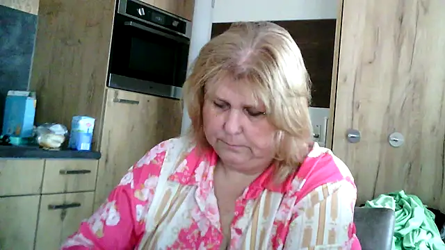 Sylviastar46 online show from 03-24-26, 09:09