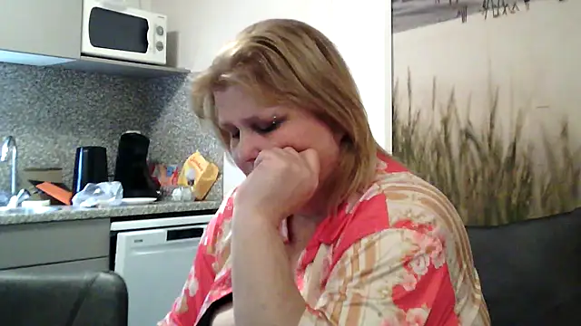 Sylviastar46 online show from 04-02-26, 07:26