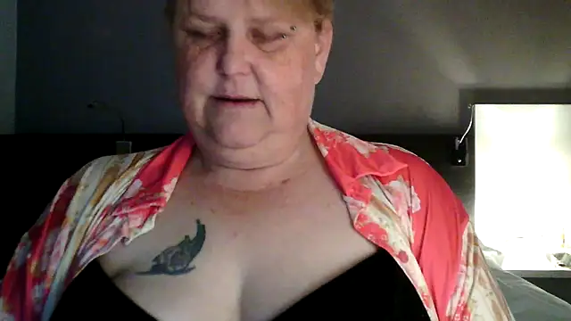 Sylviastar46 online show from 05-16-26, 01:43