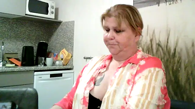 Sylviastar46 online show from 04-02-26, 07:31