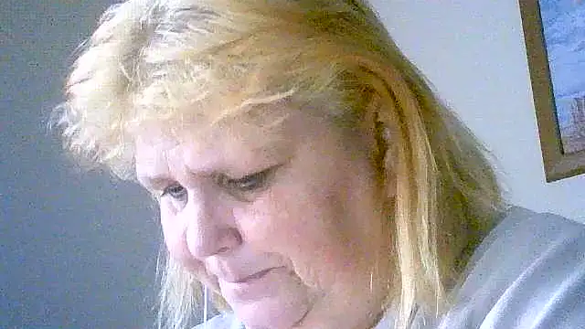 Sylviastar46 online show from 11-16-25, 09:25