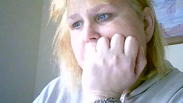 Sylviastar46 online show from 11-14-25, 10:41