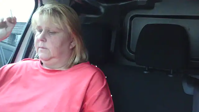 Sylviastar46 online show from 12-15-25, 08:42