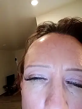 Karebearz1 online show from 03-07-26, 04:56