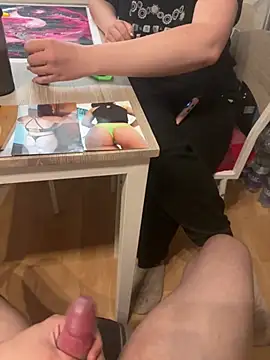 Teeny-Slut18 online show from 06-15-26, 07:19
