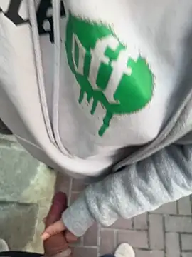Teeny-Slut18 online show from 05-15-26, 06:39