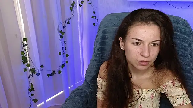 Snapshot of Ulyanix chatting on 11-15-25, 10:19 Ulyanix online show from 11-15-25, 10:19