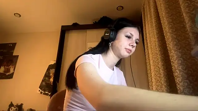 AnGallo online show from 11-17-25, 06:12