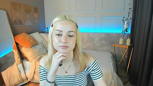 Jessie Cuti online show from 02-17-26, 01:52