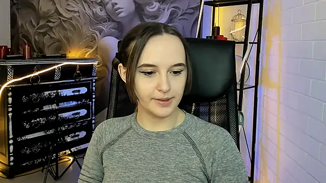 IreneBailey online show from 11-13-25, 09:13