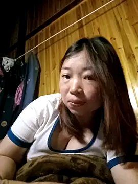 julybe online show from 05-03-26, 02:31