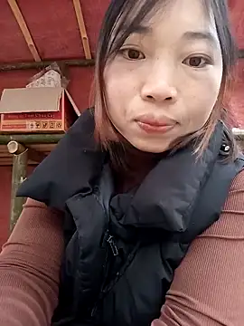 julybe online show from 12-20-25, 09:01