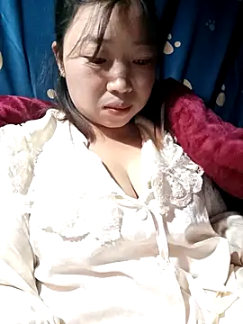 julybe online show from 12-17-25, 03:50