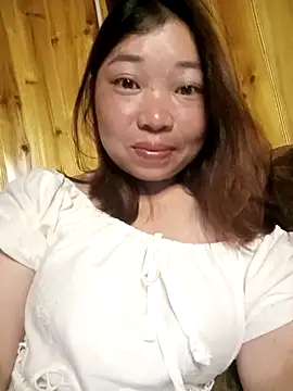 julybe online show from 05-18-26, 03:28