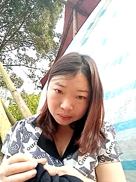 julybe online show from 03-27-26, 08:59