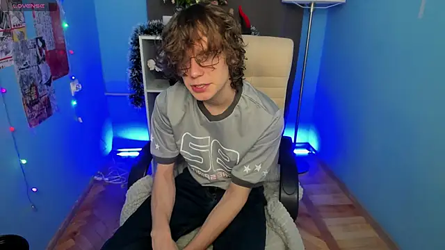 LeoBensyten online show from 11-28-25, 02:06