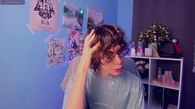 LeoBensyten online show from 12-17-25, 04:23