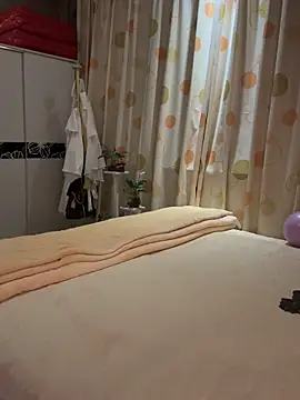 aniani11 online show from 04-08-26, 02:18