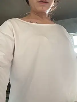 aniani11 online show from 03-31-26, 09:00