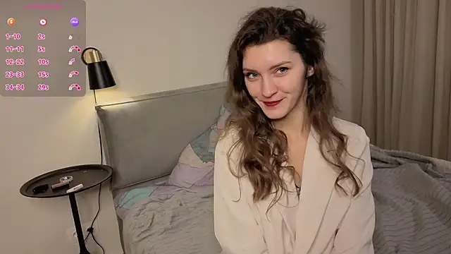 LauraYoungg online show from 11-12-25, 08:34