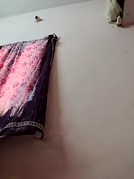 pujapujarrrr online show from 11-19-25, 10:15