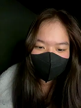 BUNNY050465 online show from 11-18-25, 06:11