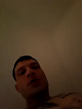 Snapshot of Sarahot2239 chatting on 10-31-25, 03:14 Sarahot2239 online show from 10-31-25, 03:14