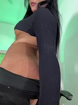 Vale prado online show from 06-30-26, 04:29