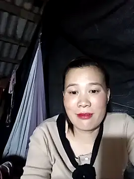 Snapshot of -Lana-123 chatting on 02-09-26, 12:14 -Lana-123 online show from 02-09-26, 12:14